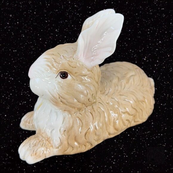 Kaldun & Bogle Bunny Rabbit Retired Painted Porcelain Ceramic Figurine Marked - Picture 2 of 11